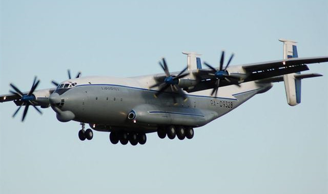 螺旋桨怪兽,这款飞机中美都造不出,性能极佳却莫名停产