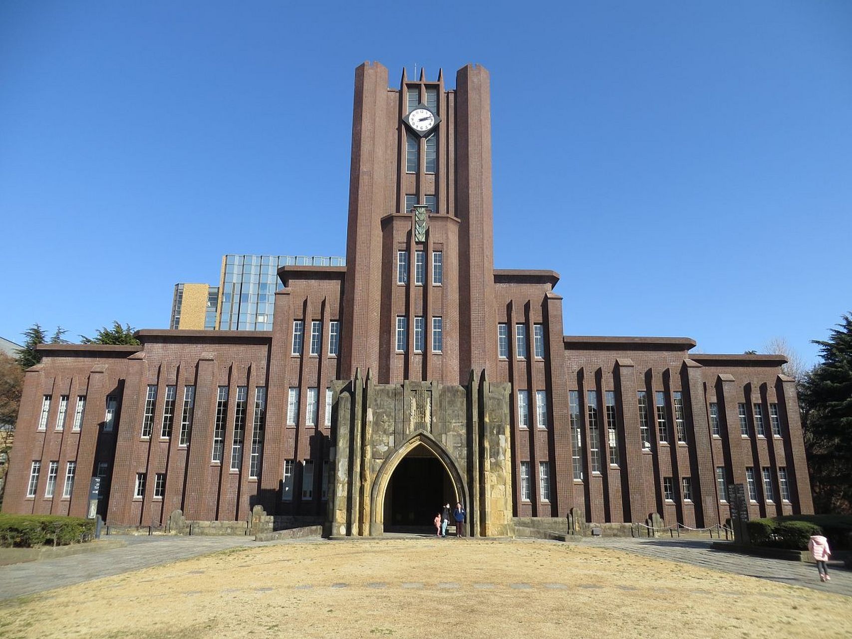 日本广岛大学发生爆炸1人受伤引关注 据有关报道,在5月17日下午,日本