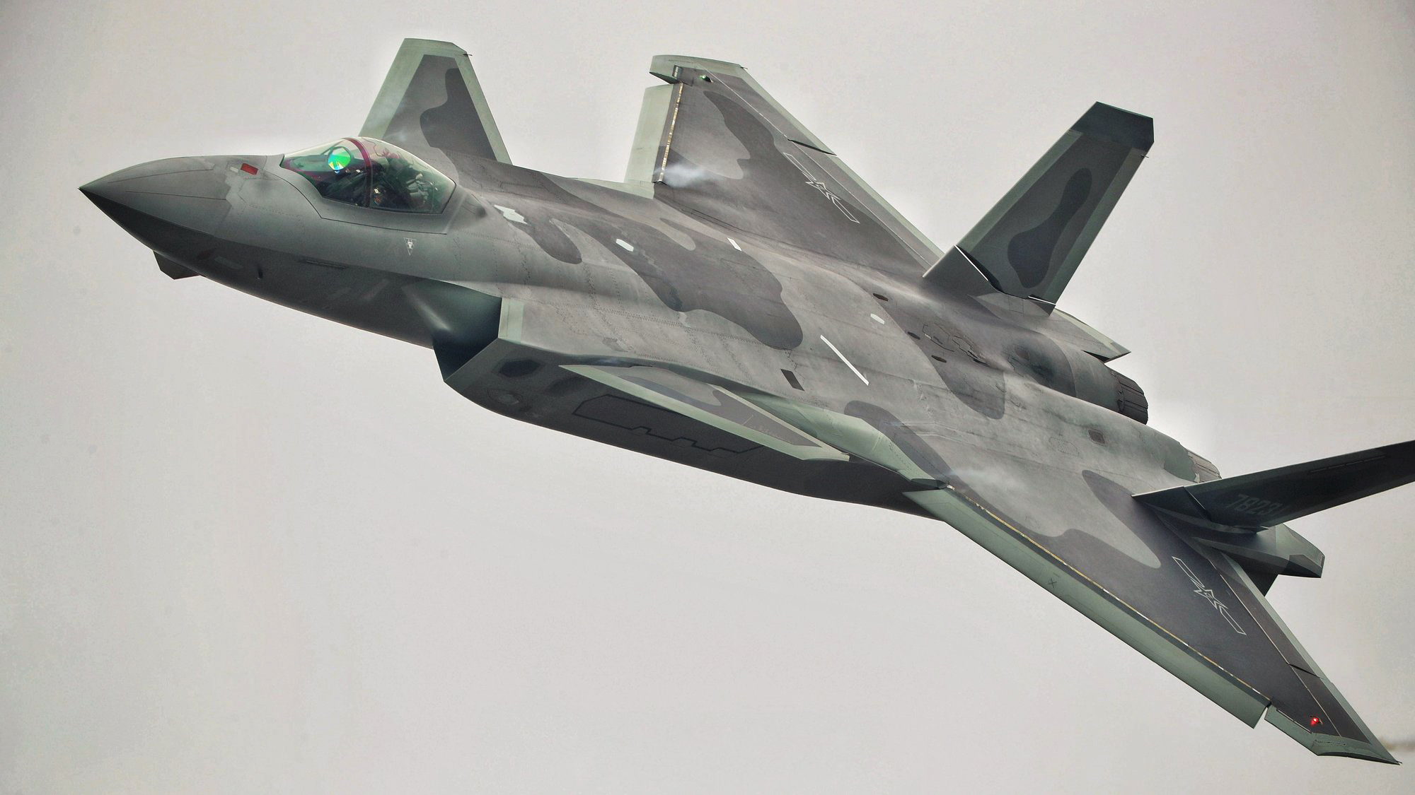 珠海航展现场照:星球大战既视感 迄今为止 最霸气的j20写真集