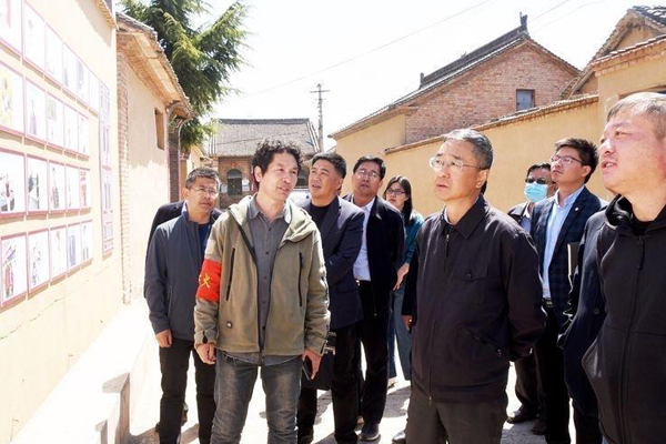 黎城县委书记杨红旗调研古村落保护修复开发工作