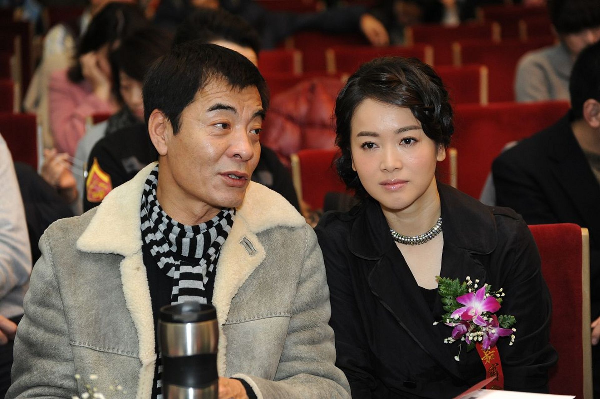 元宵晚会上的刘威何晴《赏灯》节目浪漫瞬间和背后的伉俪情深  1994