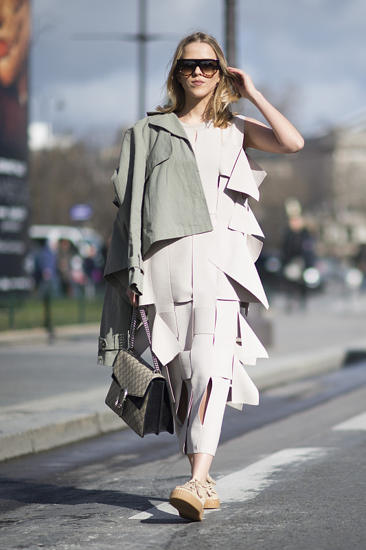 服饰有点旧?搭配来拼凑,女人的旧衣穿对了比新衣还优雅