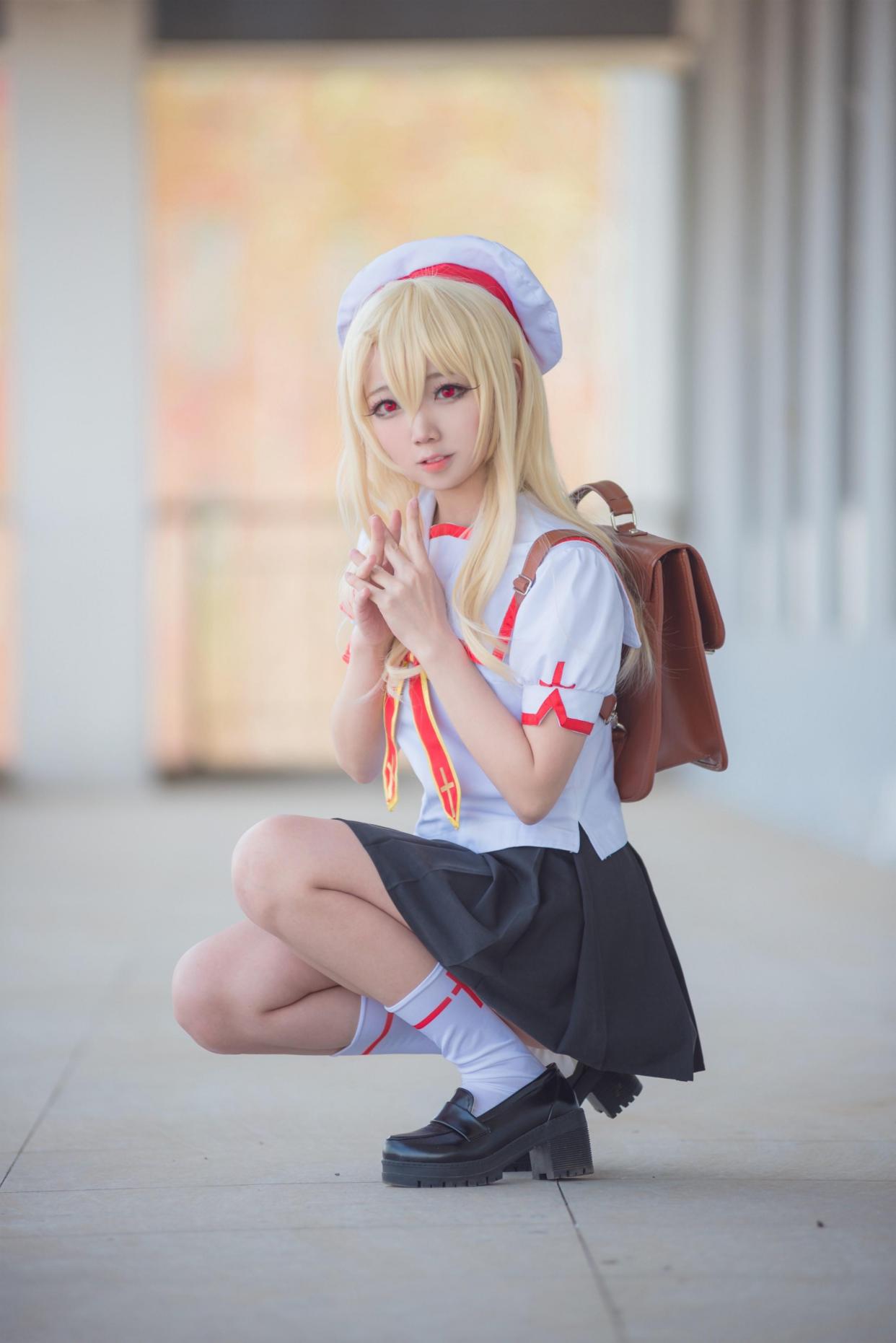 cosplay:上学路上还要卖萌的伊莉雅,嘟嘴的样子太可爱了