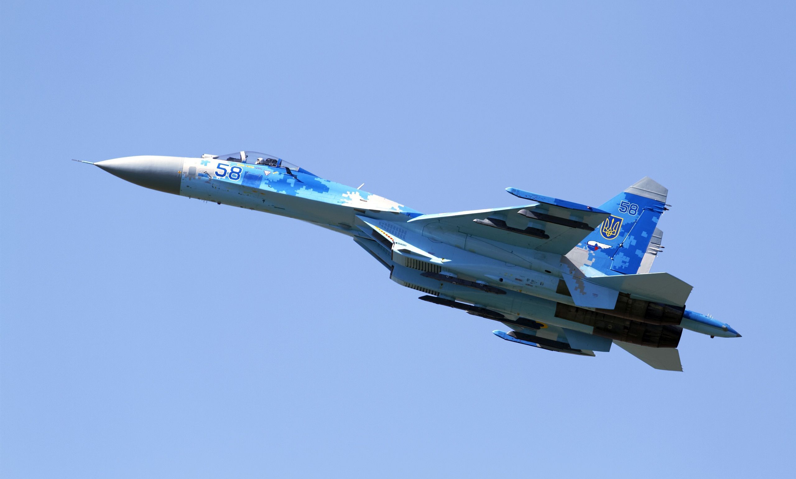 "空中美男子"宣布停产,曾是中国空军的宠儿,美军f-15的克星