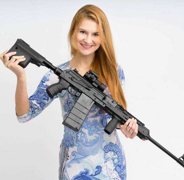 "俄罗斯女特工"布京娜昨日刑满释放,已搭乘俄航班机回国