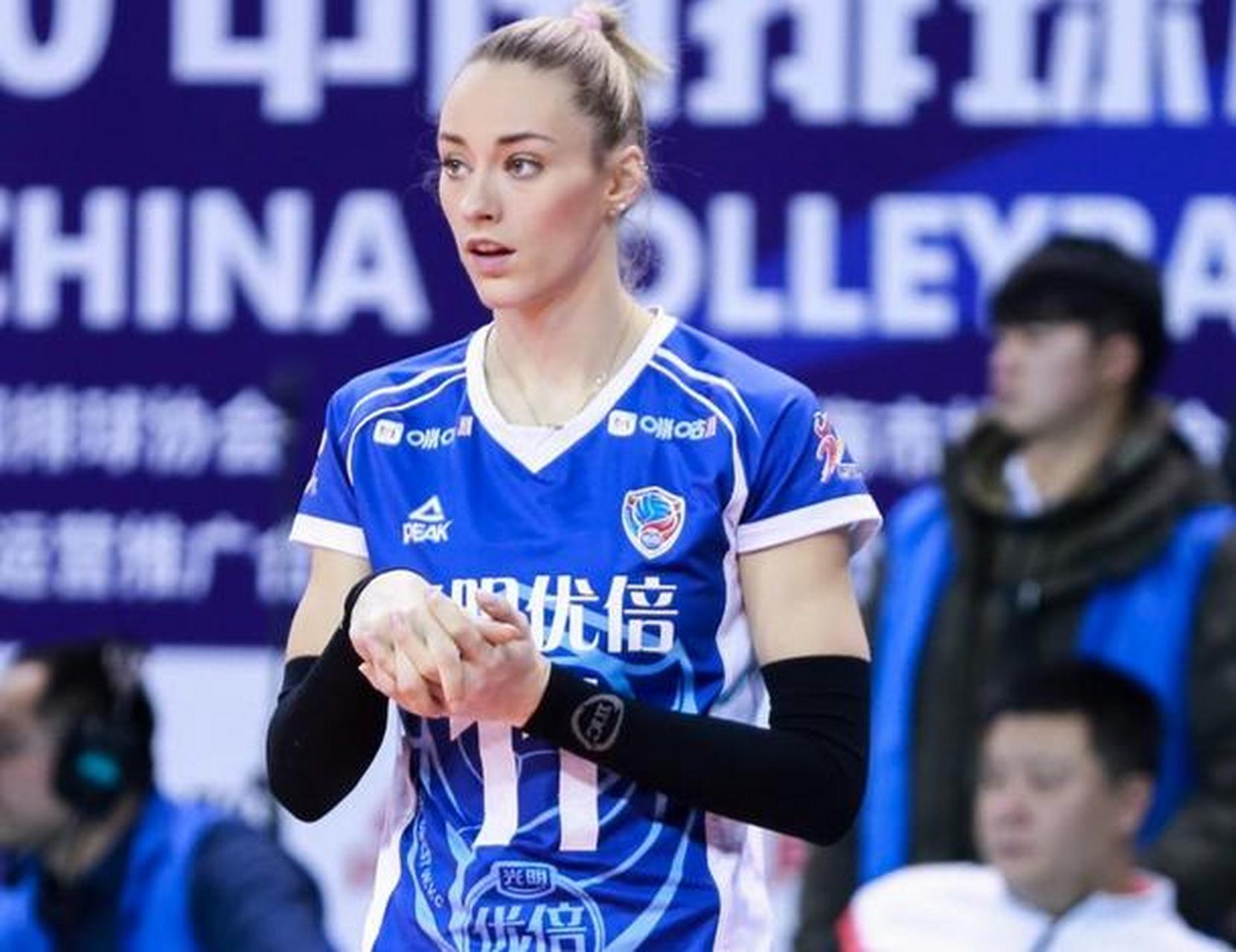 德国美女接应利普曼在排超联赛效力上海女排期间,表现一直非常抢眼.