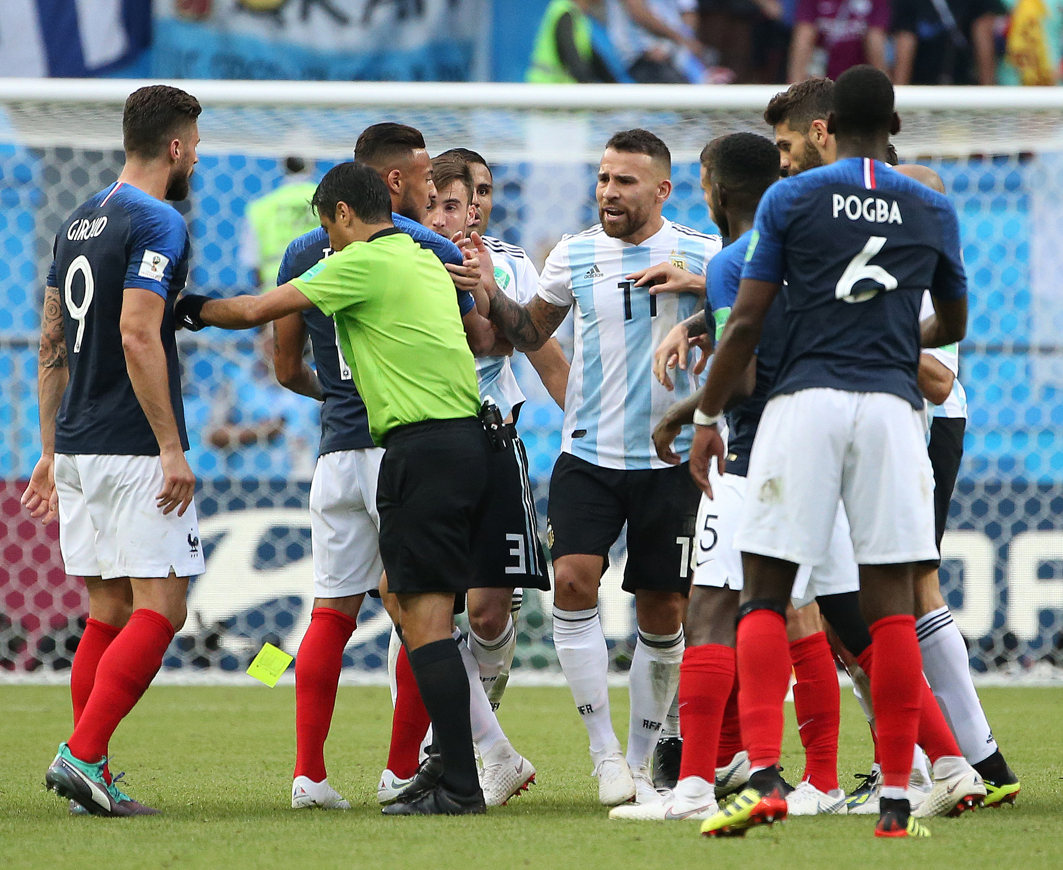 足球——八分之一决赛:阿根廷队告别世界杯(6)