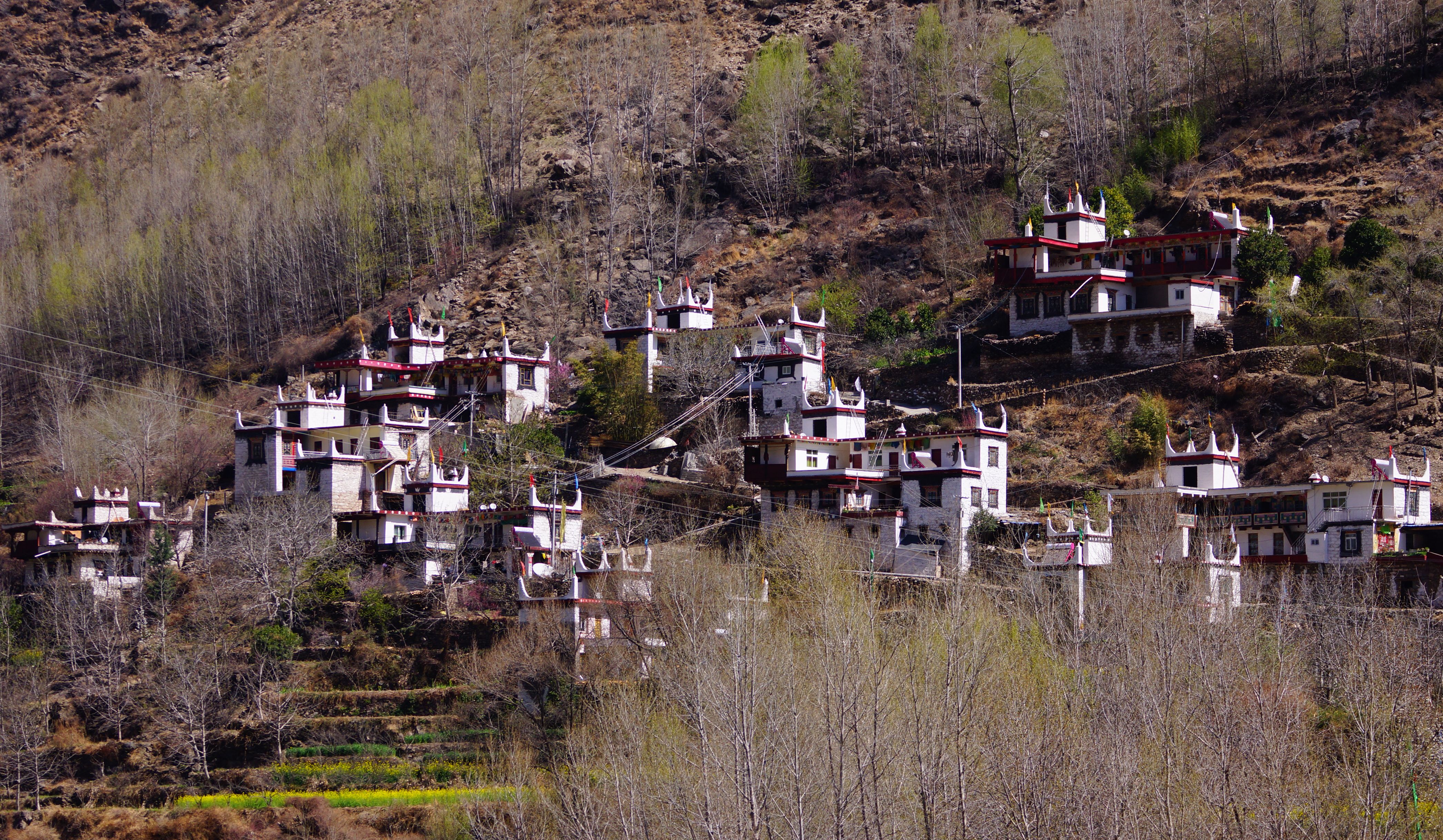 一起走进这座最具嘉绒藏族风情的甲居藏寨