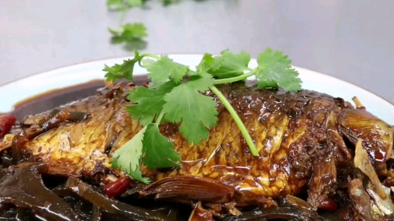 厨师长分享酥鱼的家常做法,味道太棒了
