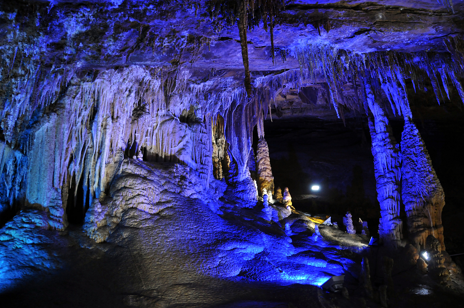 表白新重庆# 重庆丰都雪玉洞景区位于中国著名观光城市重庆的丰都县