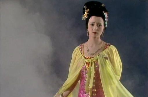 最美女性秦可卿是自愿还是被迫公公的表情暴露了一切