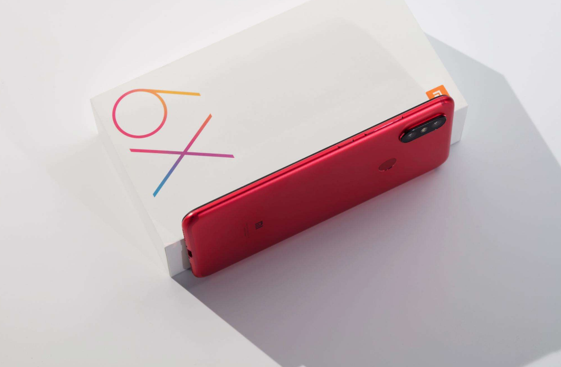 小米6x跟荣耀8x比究竟差在哪里?雷军很疑惑,网友:华为套路好深