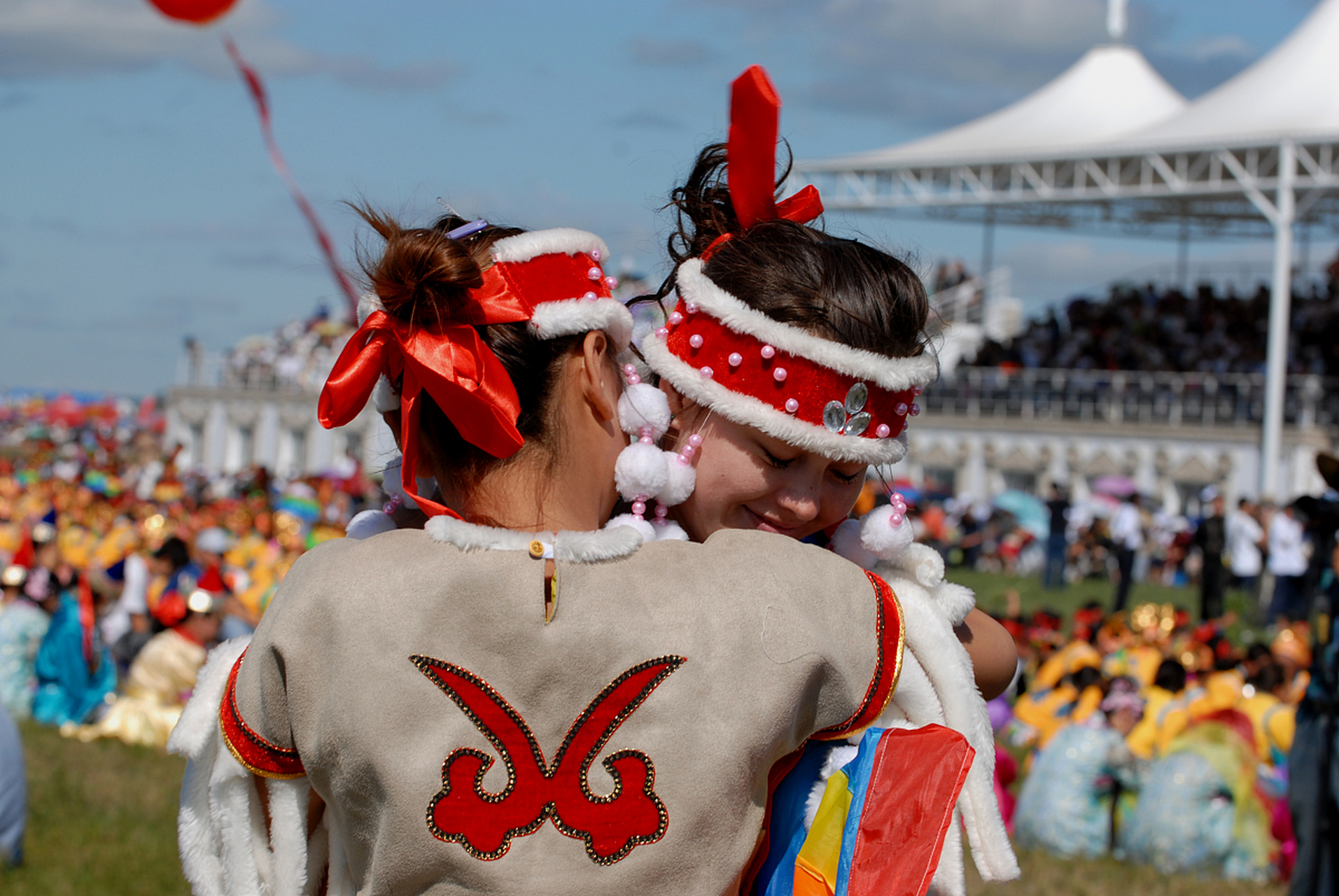 这个节日不仅展示了蒙古族的文化和传统,还为人们提供了一个交流,娱乐
