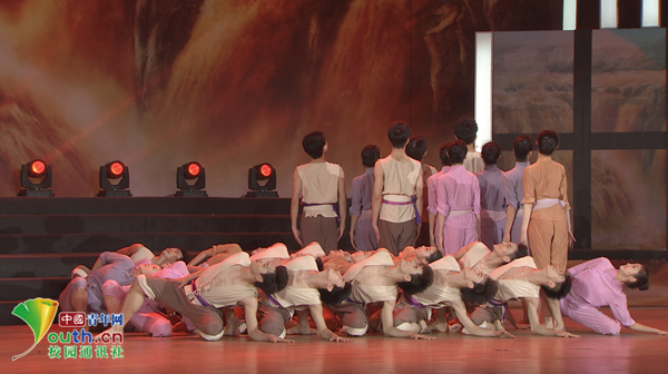 精彩纷呈!高校毕业生齐聚北京 演绎"中国毕业季"