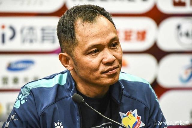 30轮24败 上海申鑫降入中乙或无人接盘 上海足球大佬可挽救球队