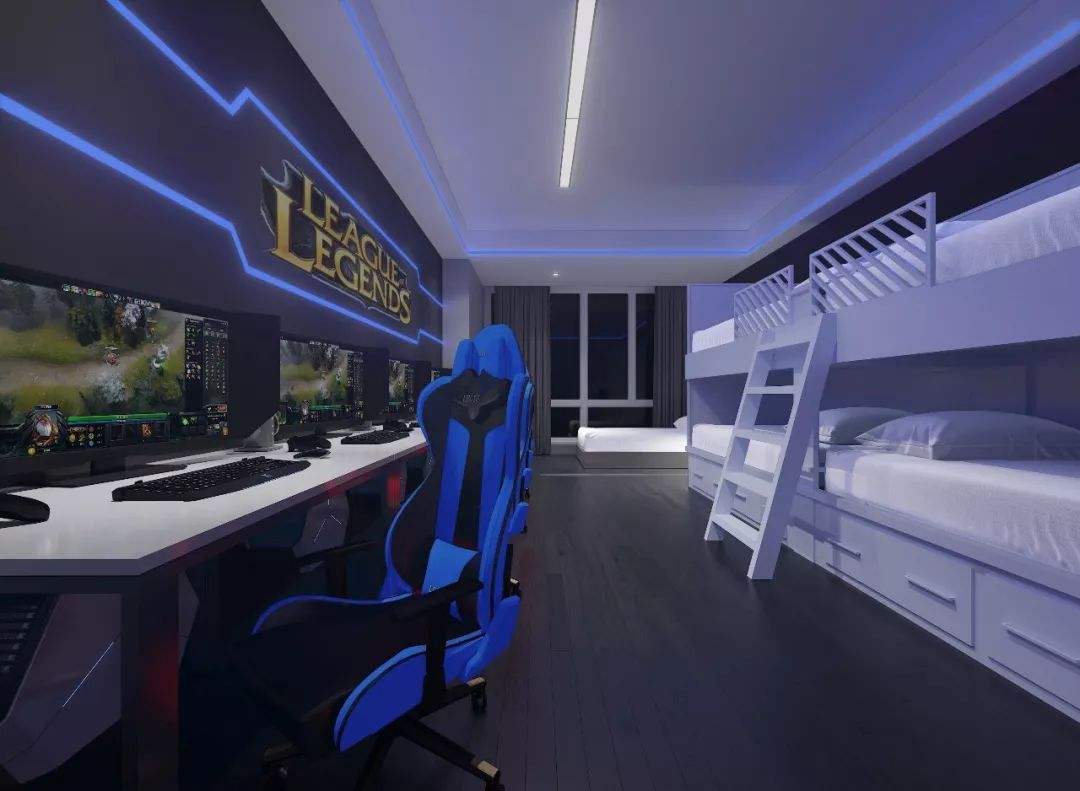 女大学生好奇:为何电竞酒店"五黑房"只有4张床?老板一语道破