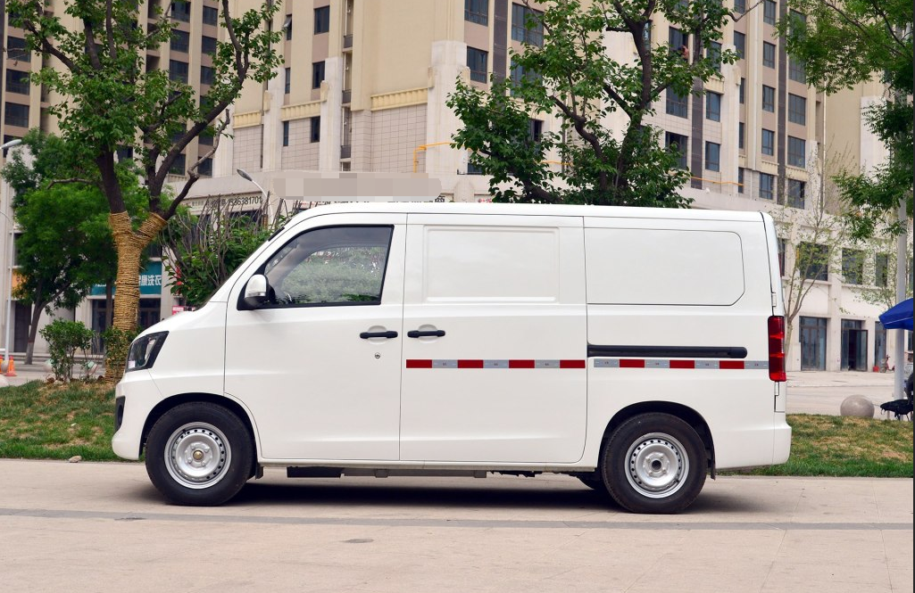 海格h4e2016款,全新的设计理念,让这款车看起来也很豪华