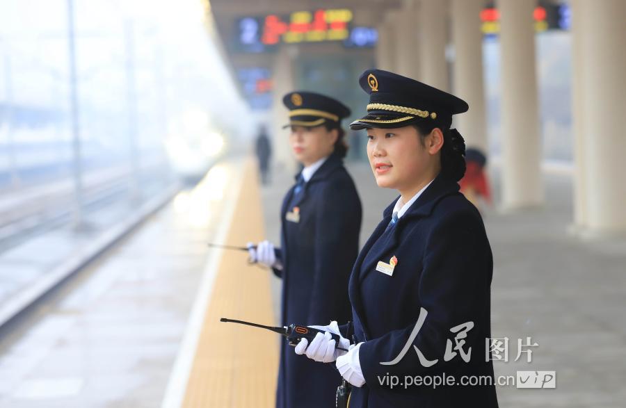 吉玉铁路铜玉段正式开通运营