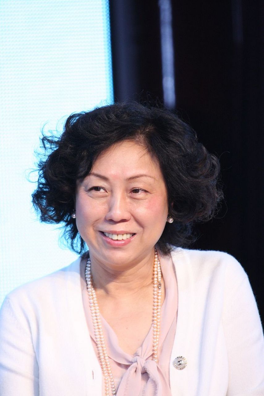 她的故事鼓舞着所有女性追求自己的梦想.[原文:《陈爱莲:从女