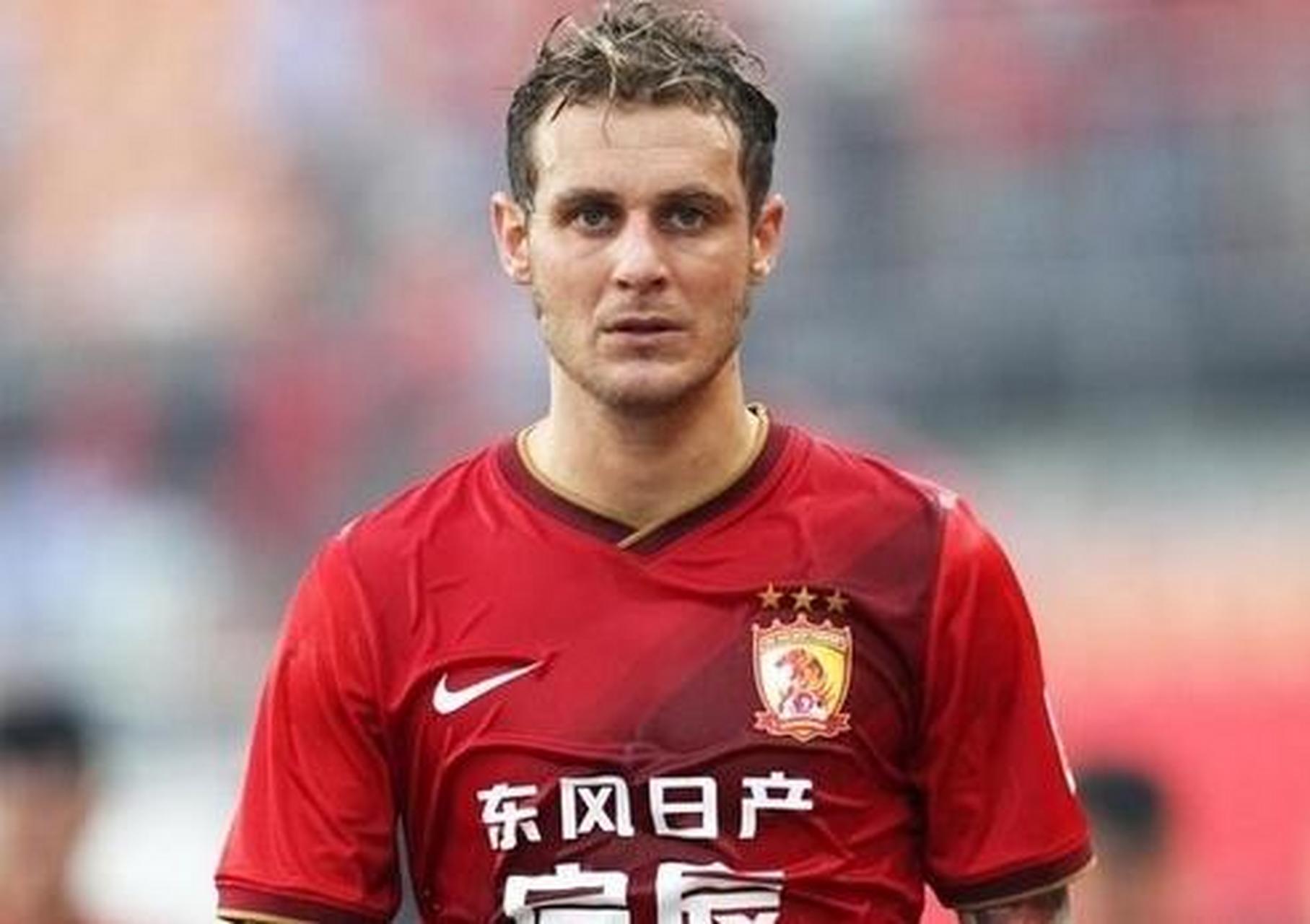 前恒大外援迪亚曼蒂表示:中国文化非常让人着迷,没有什么比它更美了.