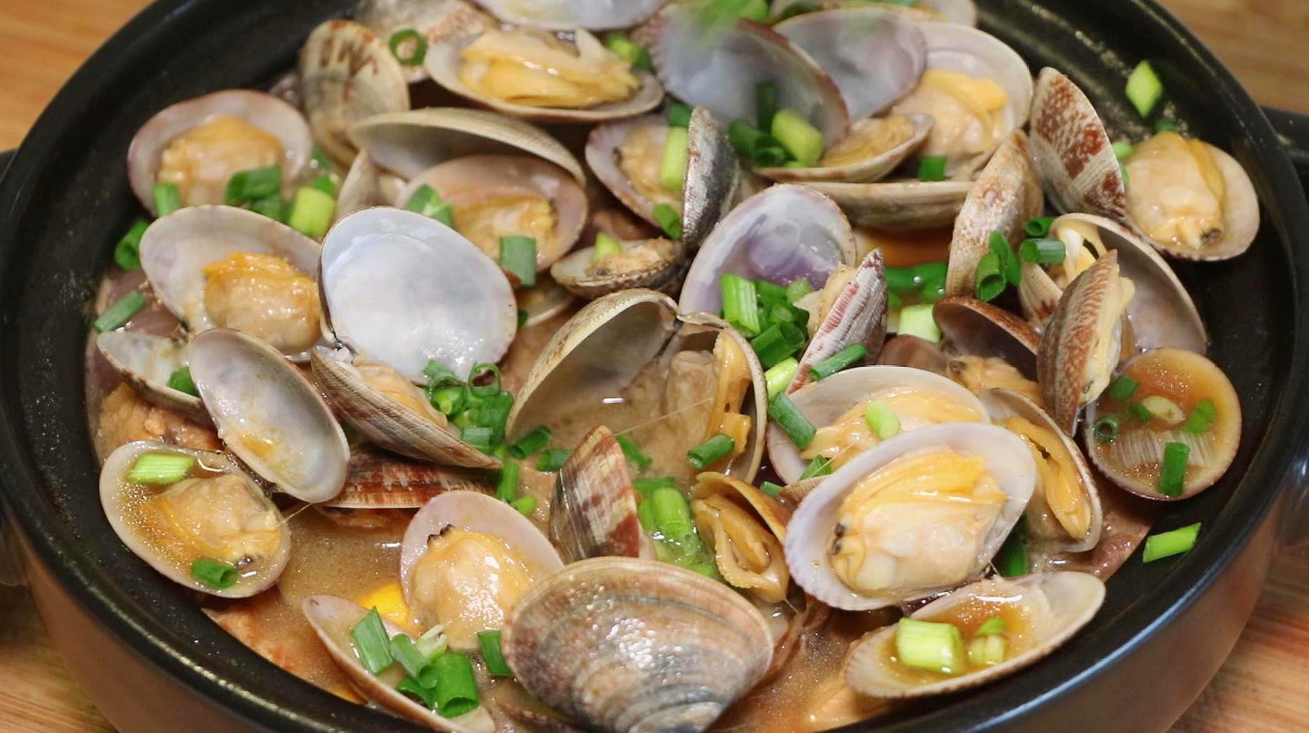 大虾和蛤蜊怎么做美食?