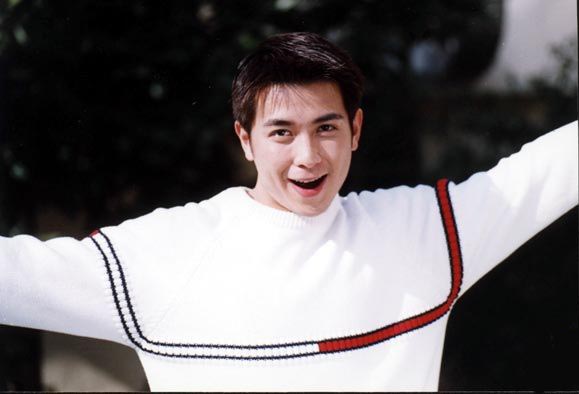 童年男神大变样,岁月这把杀猪刀,你对好看的人下手轻些!