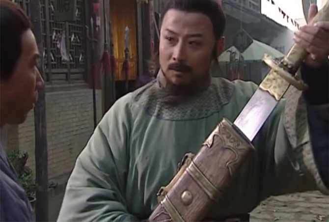 说一说水浒传中的王伦为何看重杨志而轻林冲