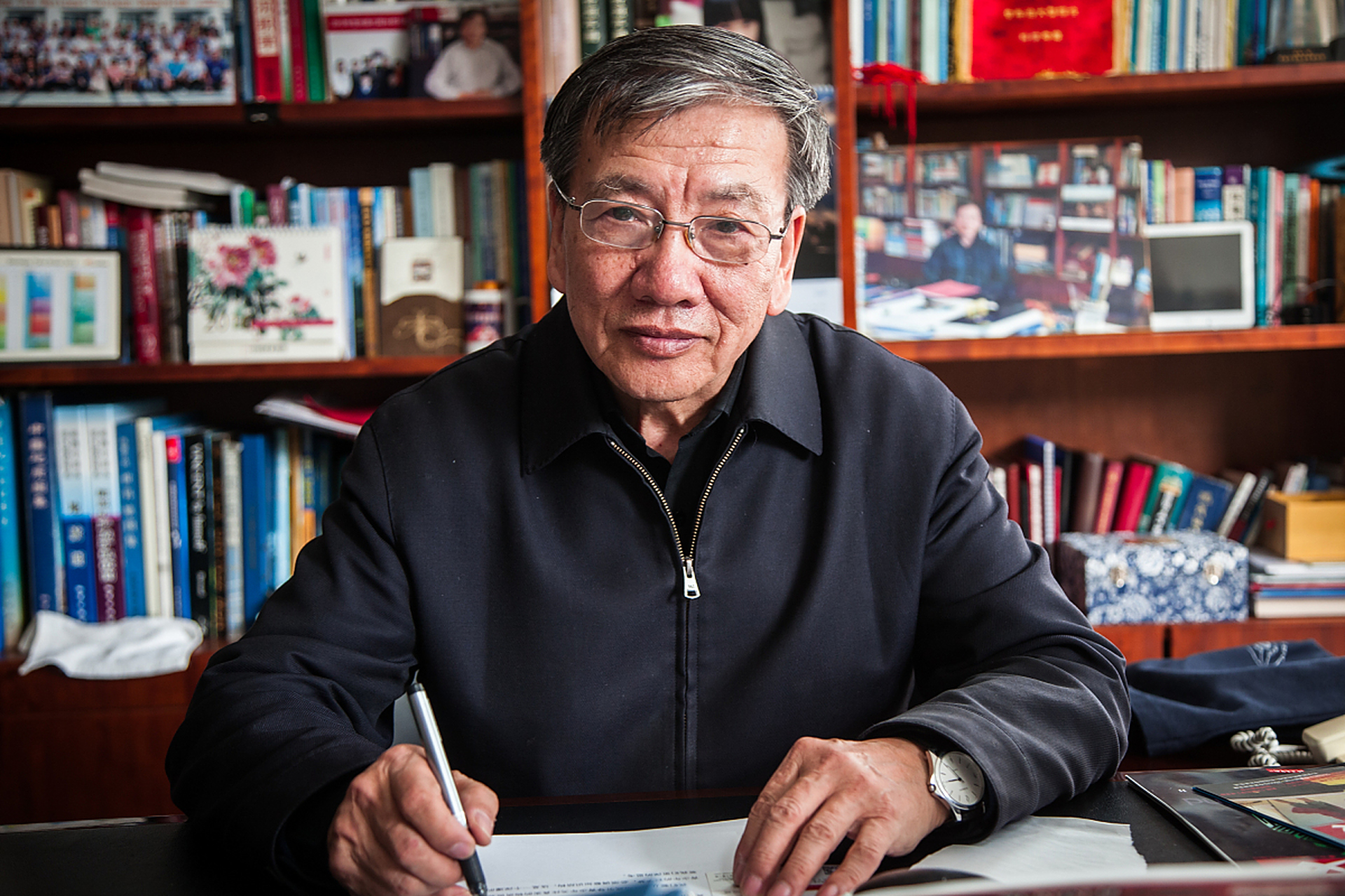 82岁院士自曝每天熬夜到2点 北京的八旬院士刘嘉麒,做火山研究60多年