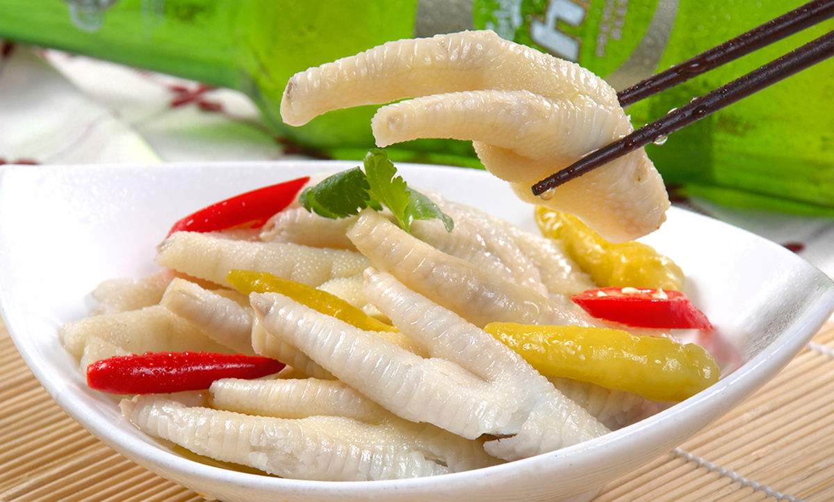 自己动手做泡椒凤爪,让你吃了还想吃