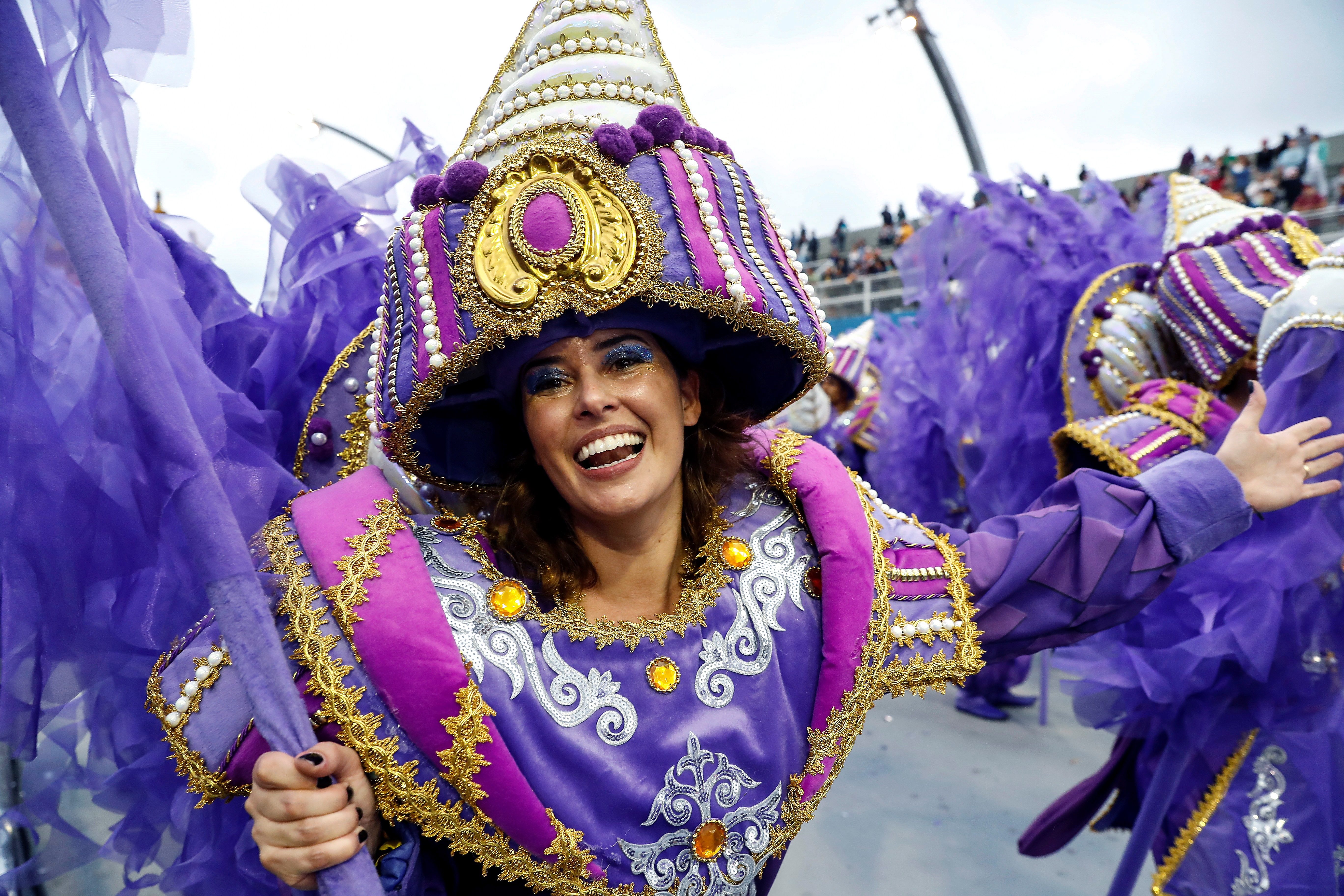 新华社照片,外代,2020年2月23日    (外代二线)(72)巴西狂欢节开幕