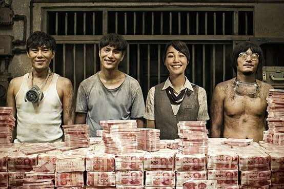 电影《火锅英雄》是那样的高智商,也是那样的白痴!