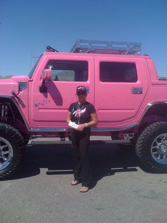 改装硬派悍马h1的"粉色暴击"