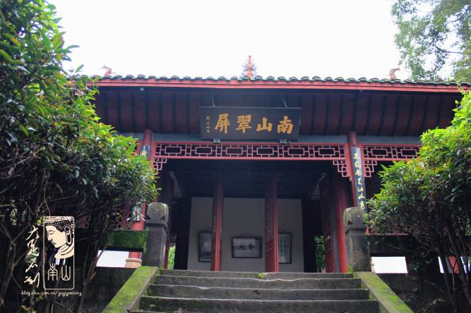 大足南山石刻,著名的艺术瑰宝,历史宝库和佛教圣地!