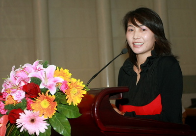 他是八十年代最火的演员,当红时期妻子遭人杀害,今58岁被人遗忘