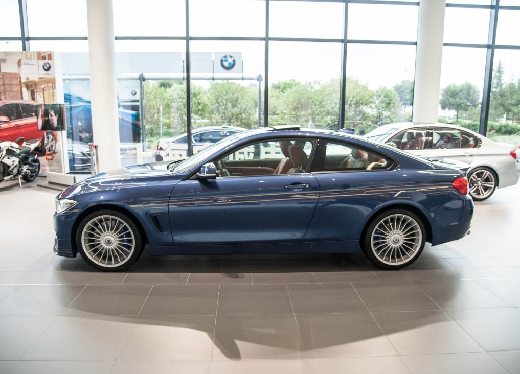 给大家赏析一款宝马alpina b4 biturbo coupe