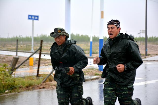 第三届"最美青海人"揭晓 武警上尉曾怡飞受表彰