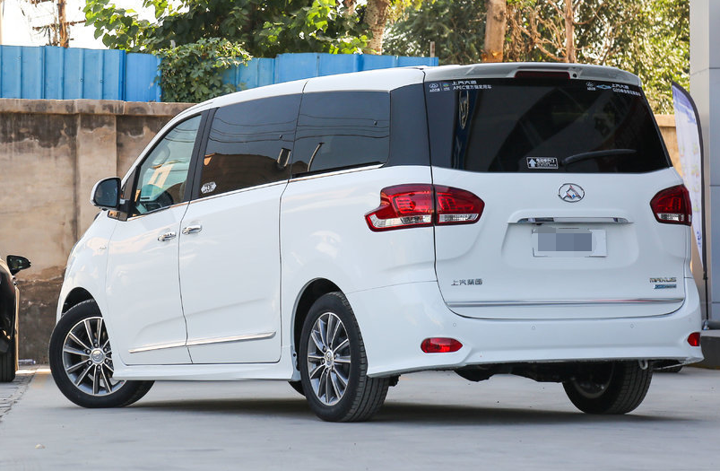 大方舒展,比例搭配比较好的上汽大通g10,十分的霸气运动感十足