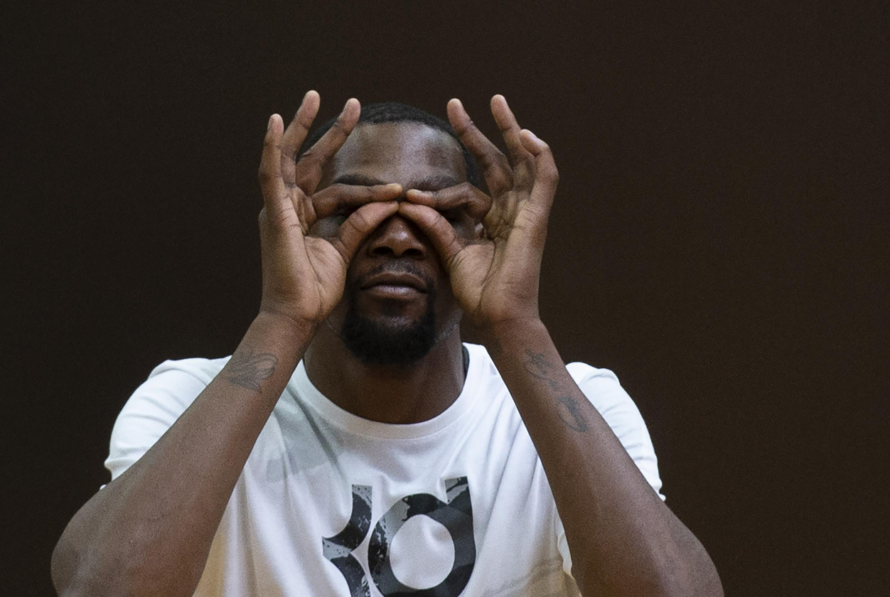 科比女神vs杜兰特女神vs卡戴珊,相差并非一丁半点,卡戴珊输了?