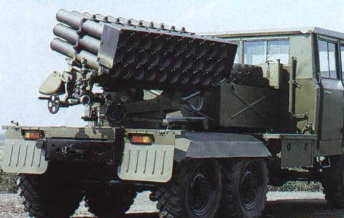 在众多的国产武器中,有一门火箭炮为保卫祖国立下了汗马功劳,这款