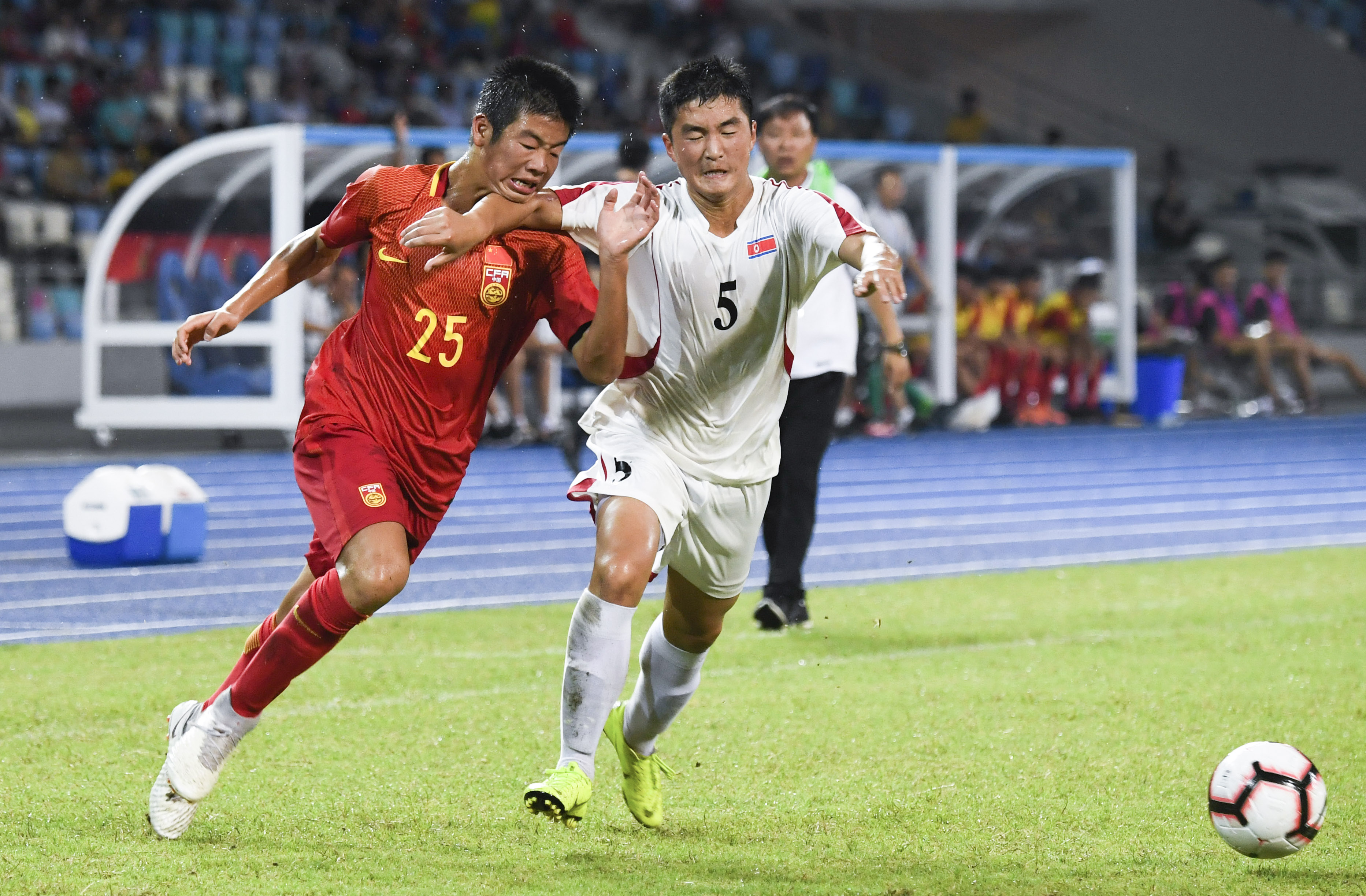 新华社照片,海口,2019年7月18日    (体育)(6)足球——2019海口国际