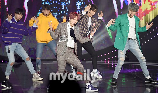 韩男团jbj将于4月30日解散 参加《101》获高人气