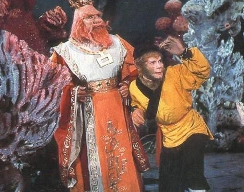 看了《西游记》32年,现在才知道东海龙宫是这样拍的,太聪明了!