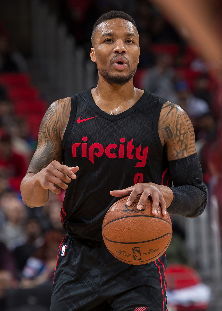 北京时间7月2日,来自nba大新闻,开拓者队球星达米安-利拉德今天向球队