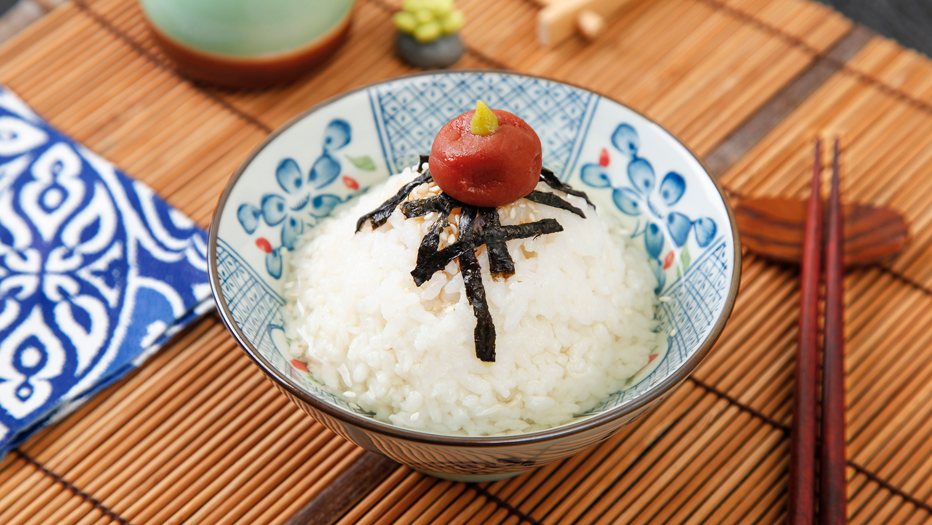 深夜食堂里的梅子茶泡饭,对身体没负担的简单料理