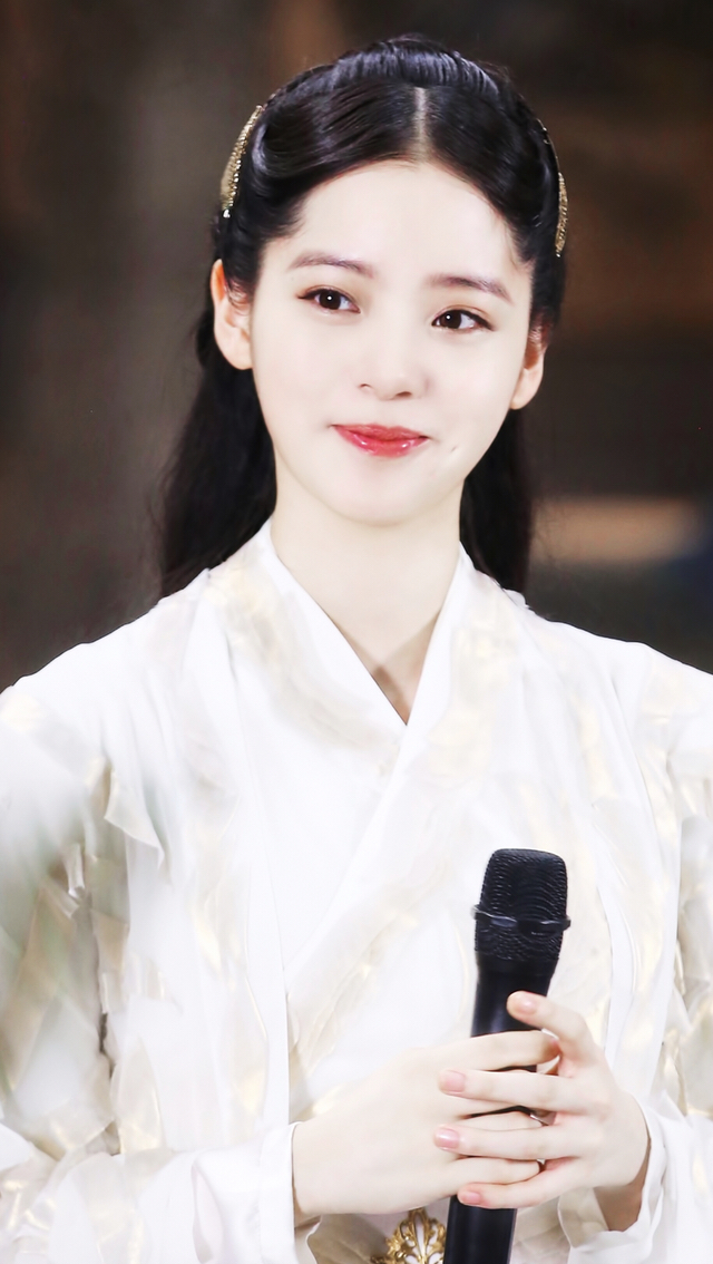 欧阳娜娜《大主宰》洛璃:眸似秋水,盈盈动人,气质清冽