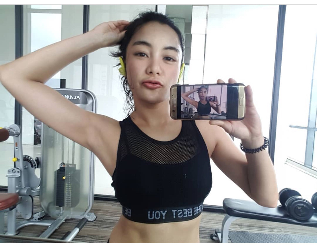 邻家女孩却也是格斗女王,日泰混血拳手-瑞卡艾什rika ishige