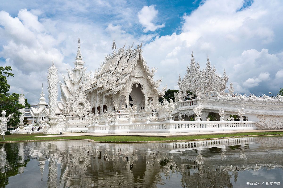 「清莱灵光寺」- 带你领略神秘的寺庙之旅