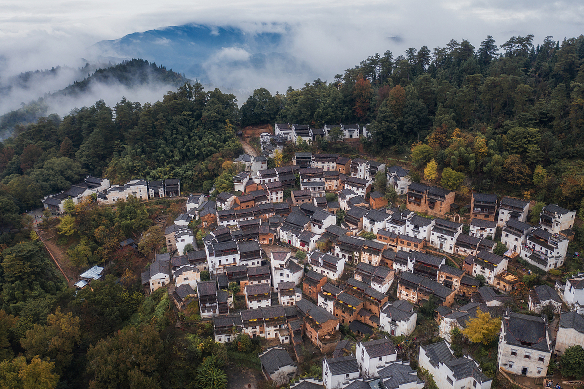 来篁岭,体验"晒秋"文化[nonono]  篁岭,位于江西省上饶市婺源县江湾镇