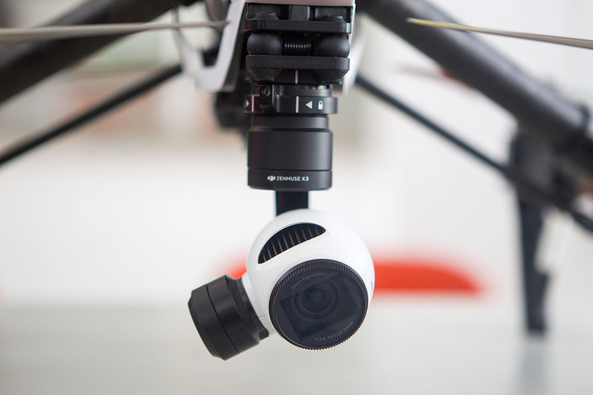 他们刚刚发布了全新的激光雷达负载禅思l2,售价近10万元!