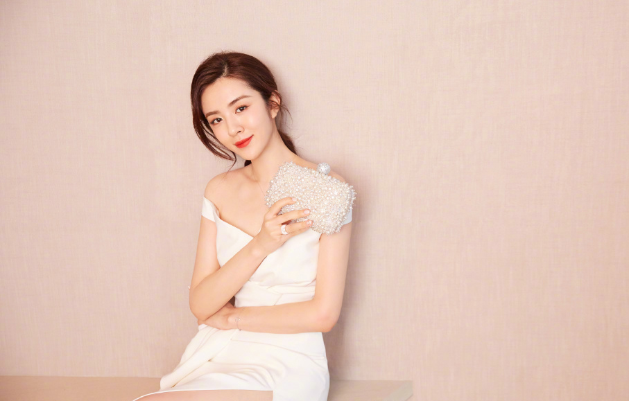 王晓晨,一个让张嘉译老师都招架不住的女人